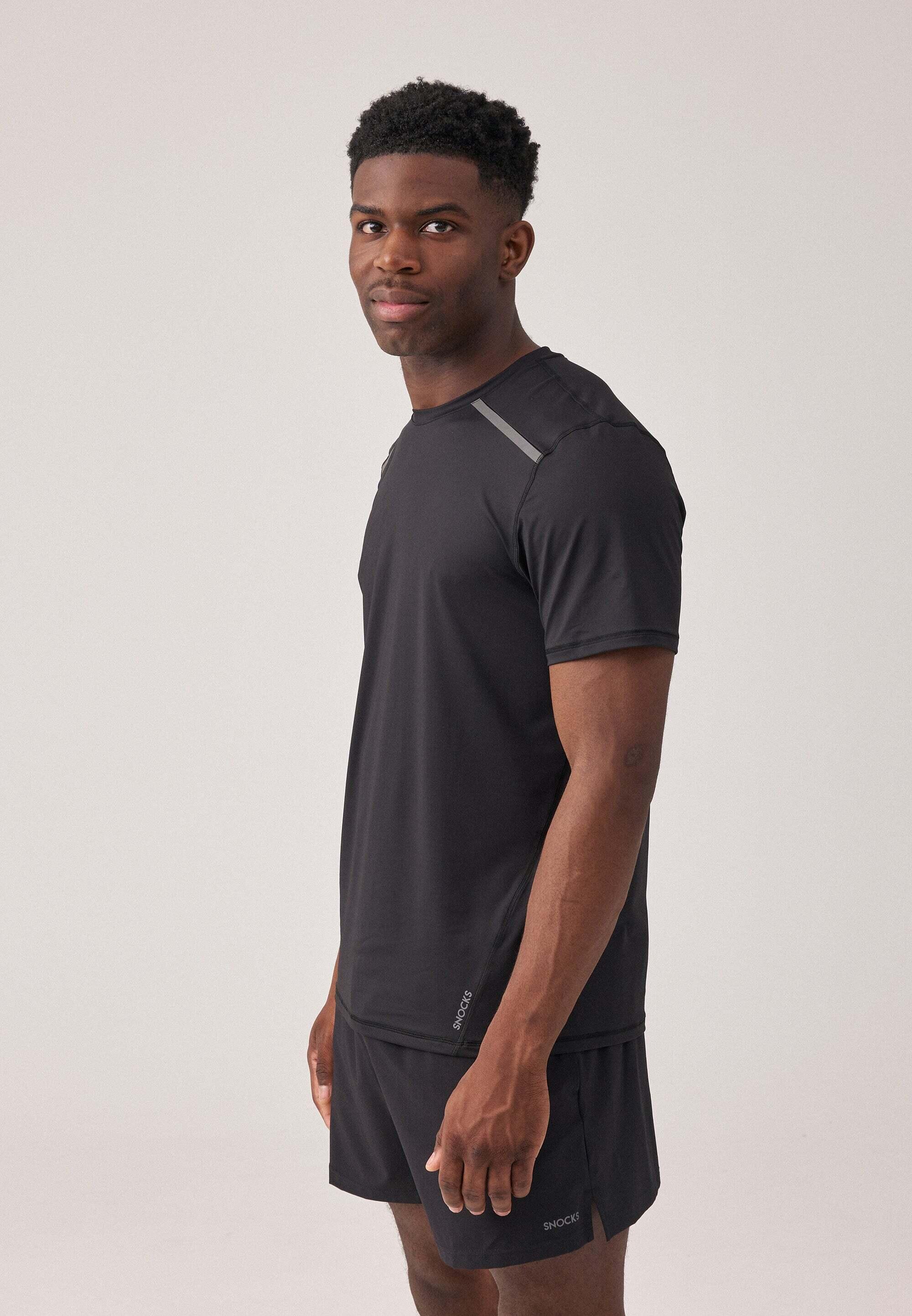 TRAININGSSHIRT MIT REFLEXSTREIFEN HERREN 4/7