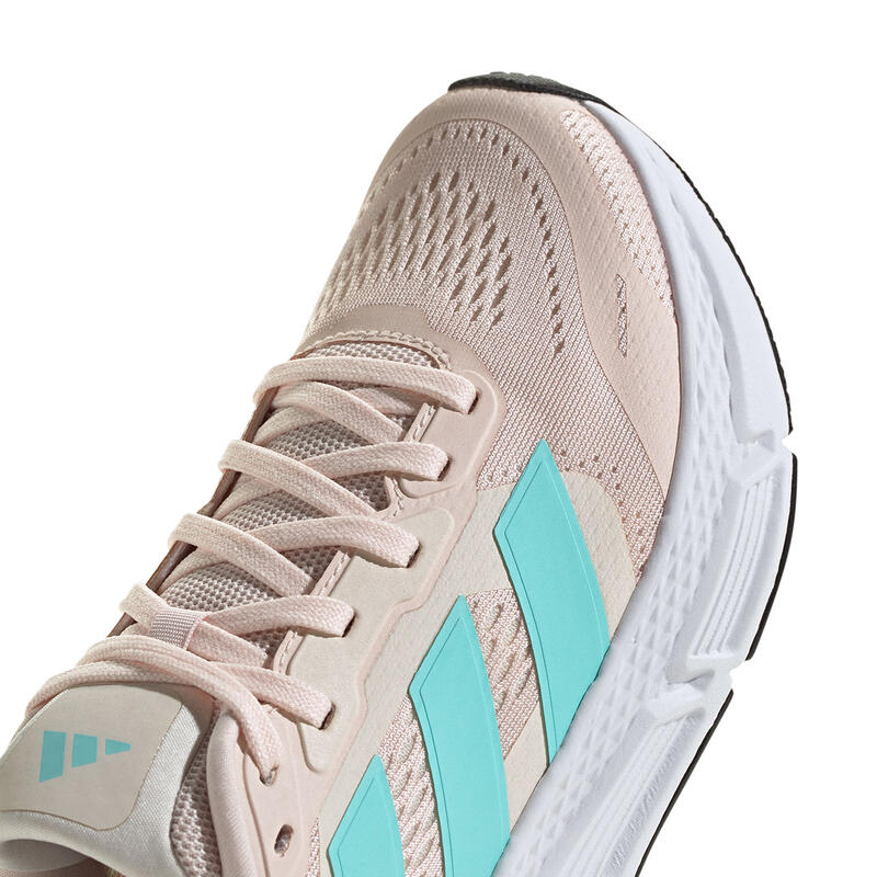 Chaussures de course Femmes Adidas Questar beige