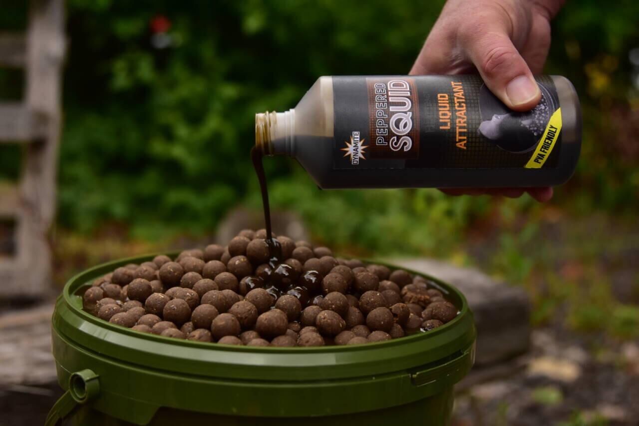 Boilies Dynamite Baits Peppered Squid Liquid 2/4