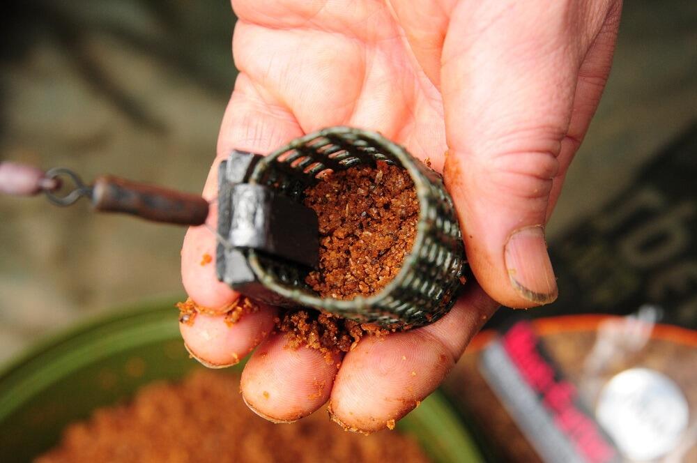 Pellets Dynamite Baits big fish river Meat Furter 1,8 kg 3/3