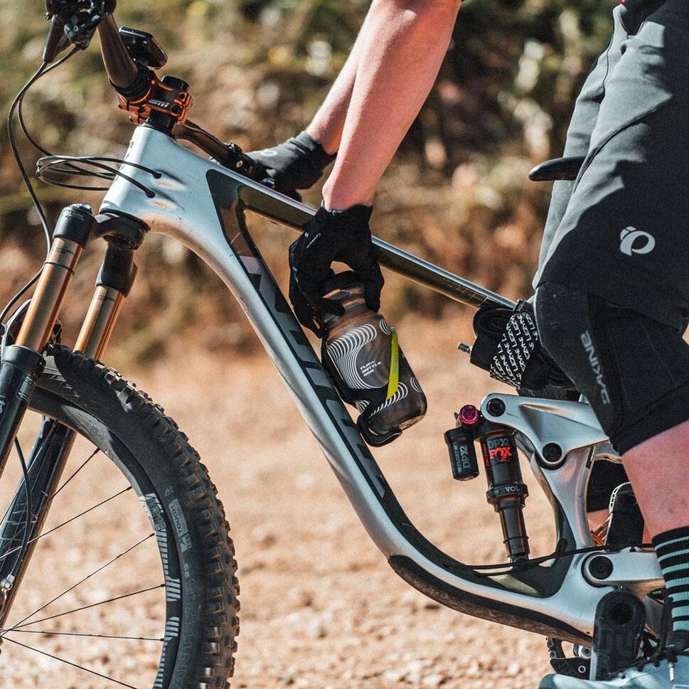 Uchwyt na butelkę Lezyne Matrix team