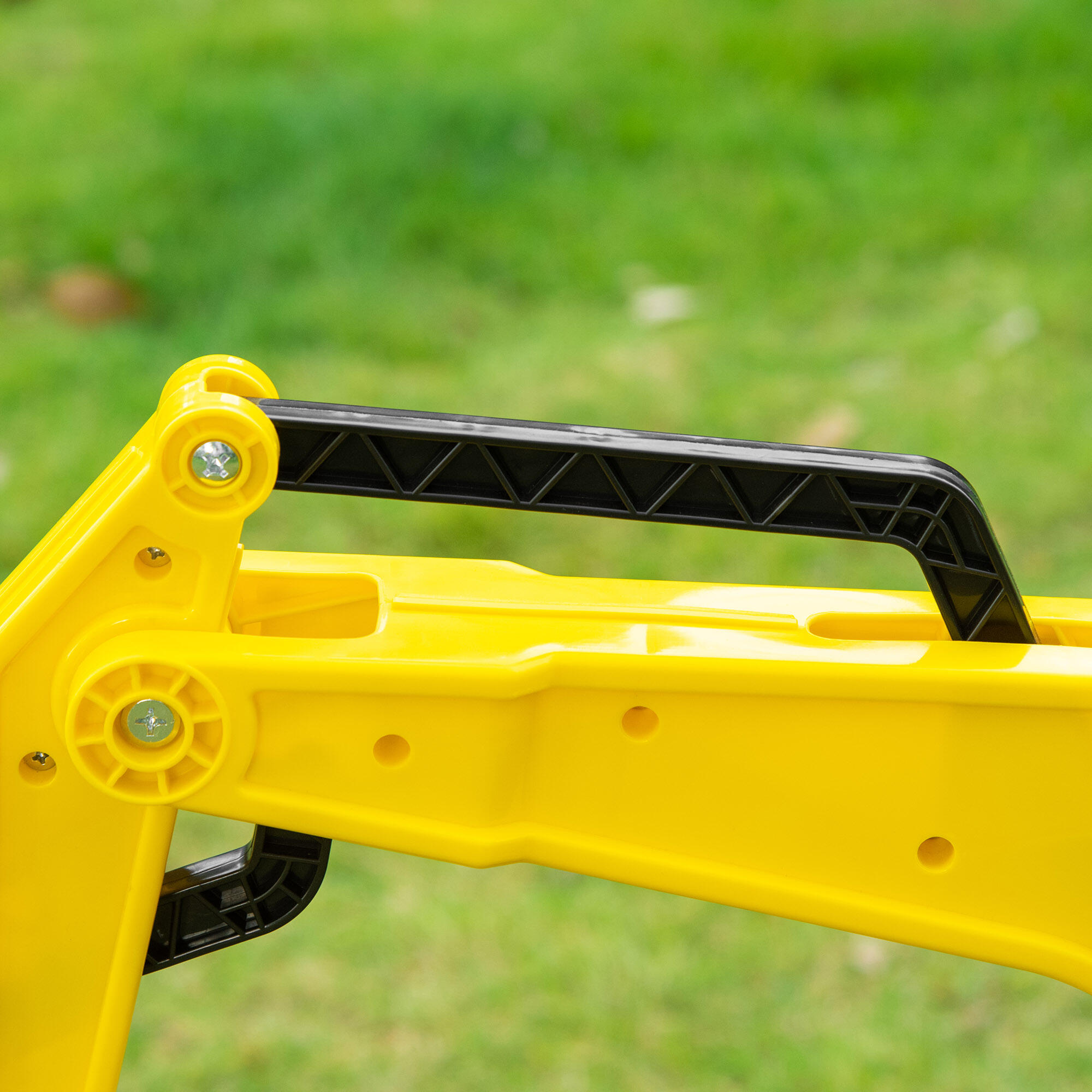Trator a pedais 107x42x71 cm amarelo HOMCOM 4/7