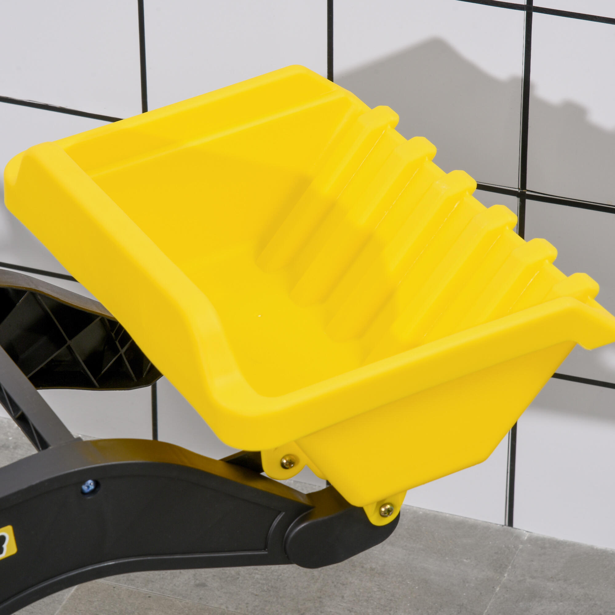 Trator a pedal para crianças 114x41x52 cm amarelo e preto HOMCOM 5/6