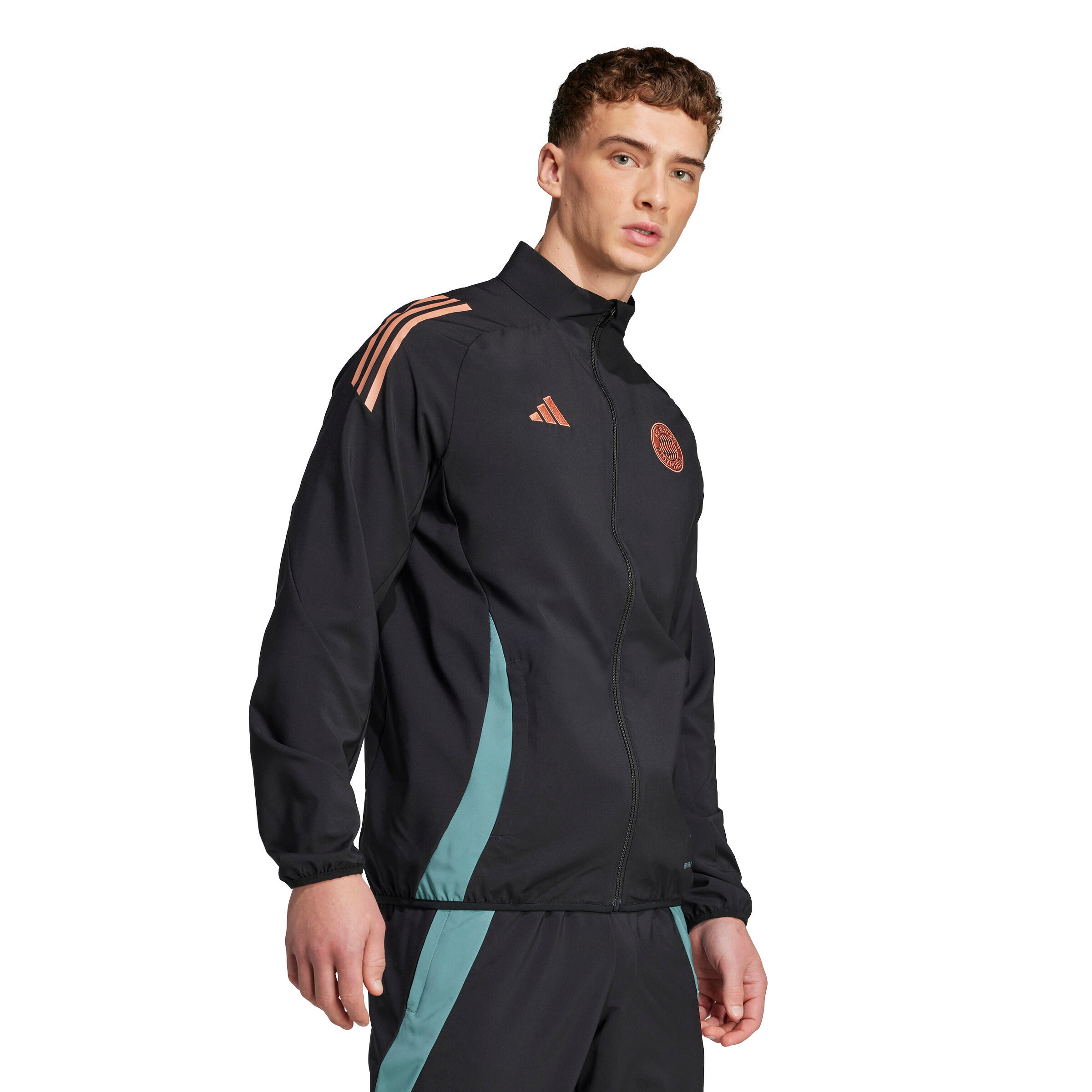 Presentatiejas Bayern Munich Tiro 2024/25 4/7