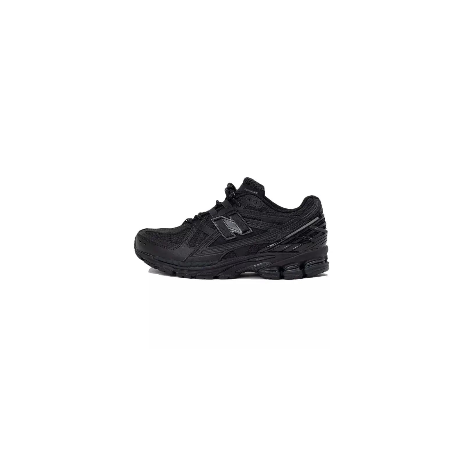 NEW BALANCE picture