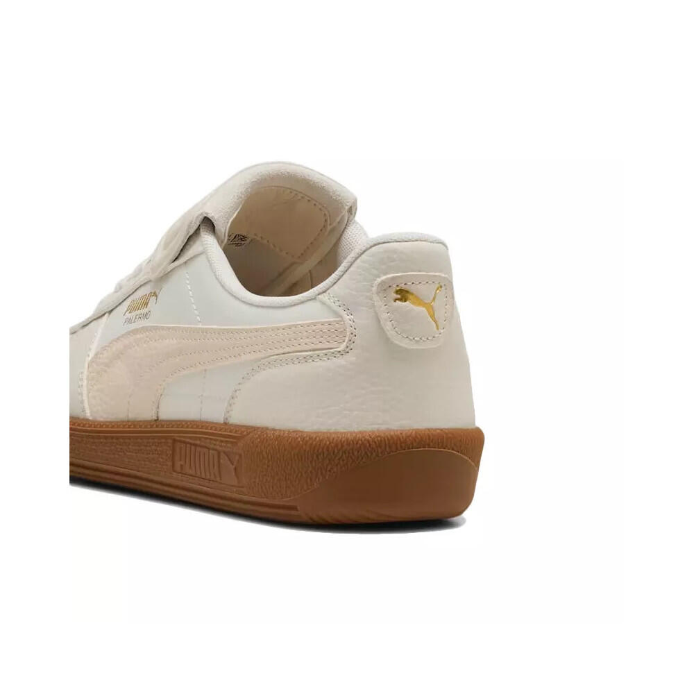 Scarpe da uomo Puma color beige. 5/6