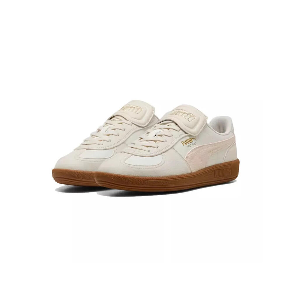 Scarpe da uomo Puma color beige. 2/6