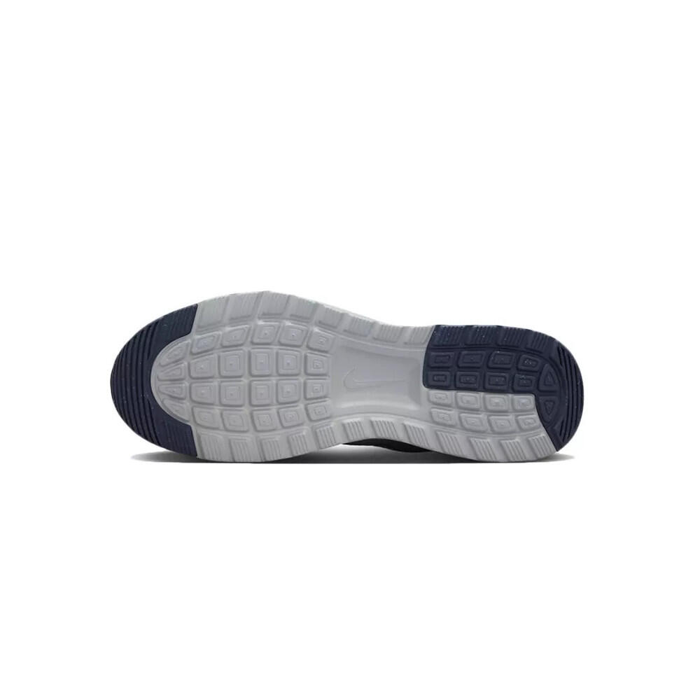 Basket Nike AIR MAX NUAXIS 4/7