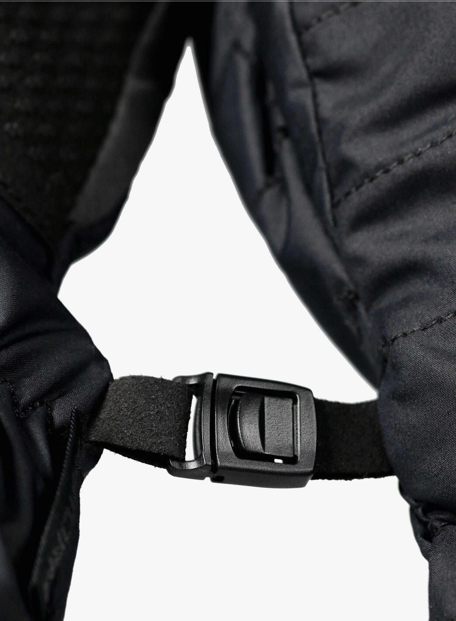 Gants Under armour modèle 49736257601875 pour homme 7/7