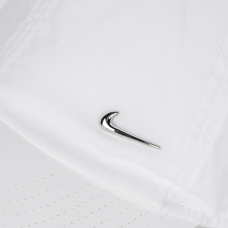 Șapcă Nike Dri-Fit Club Nestructurată Swoosh Metal