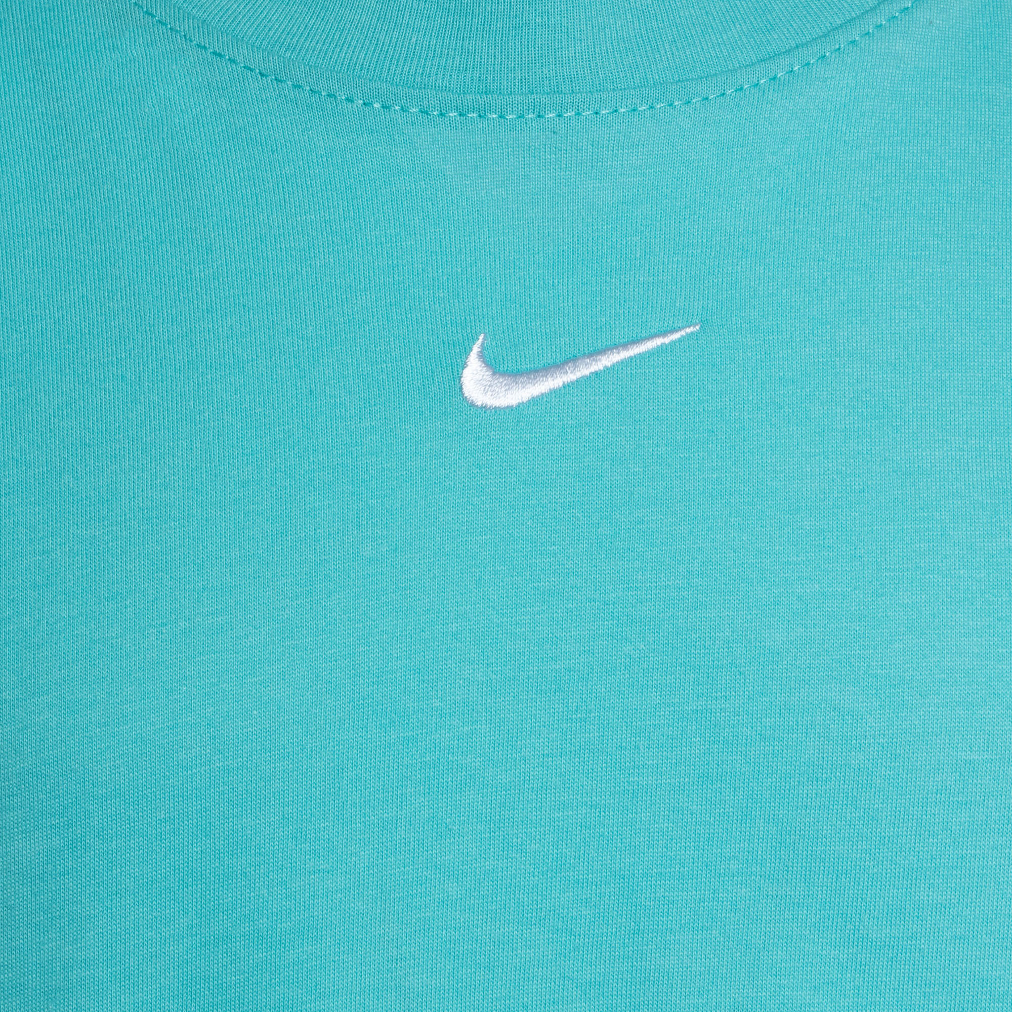 T-shirt Nike Sportswear Essential da bambino 3/4