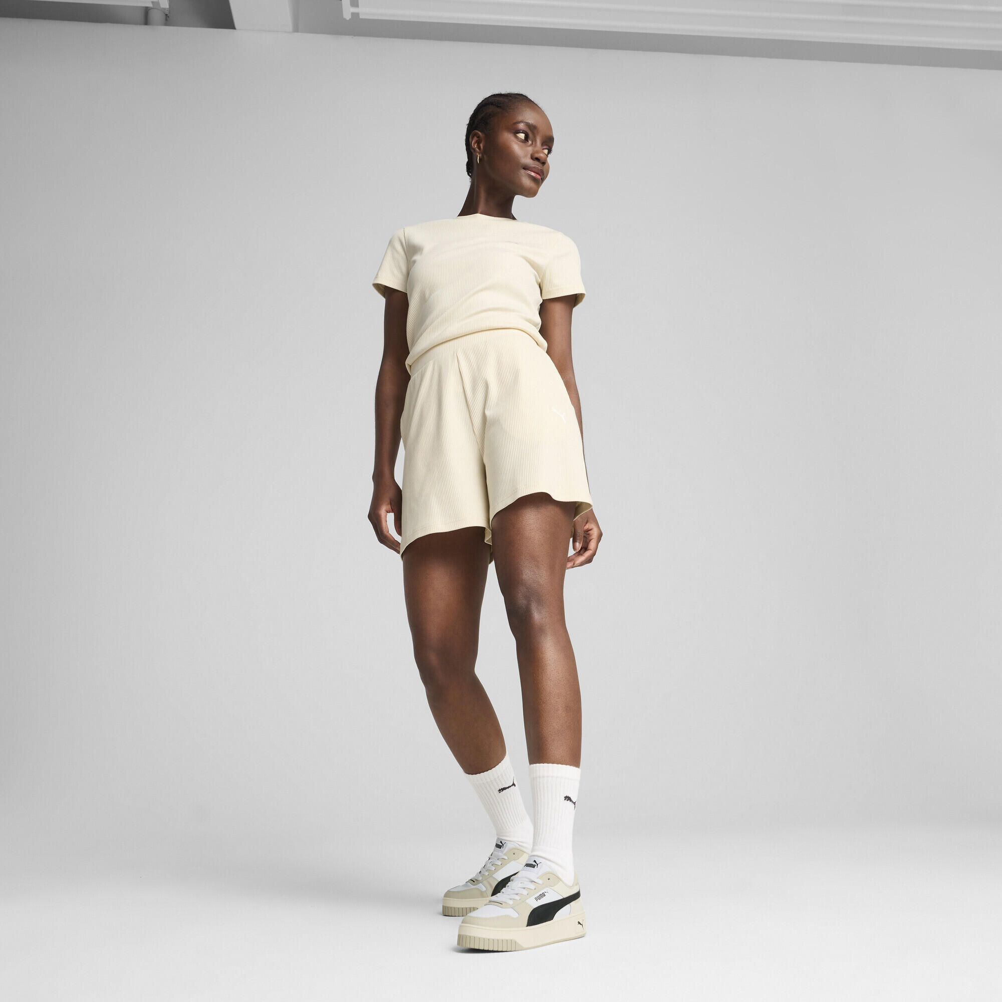 ESS ELEVATED 5" ribshort met hoge taille voor dames PUMA Alpine Snow White 4/7