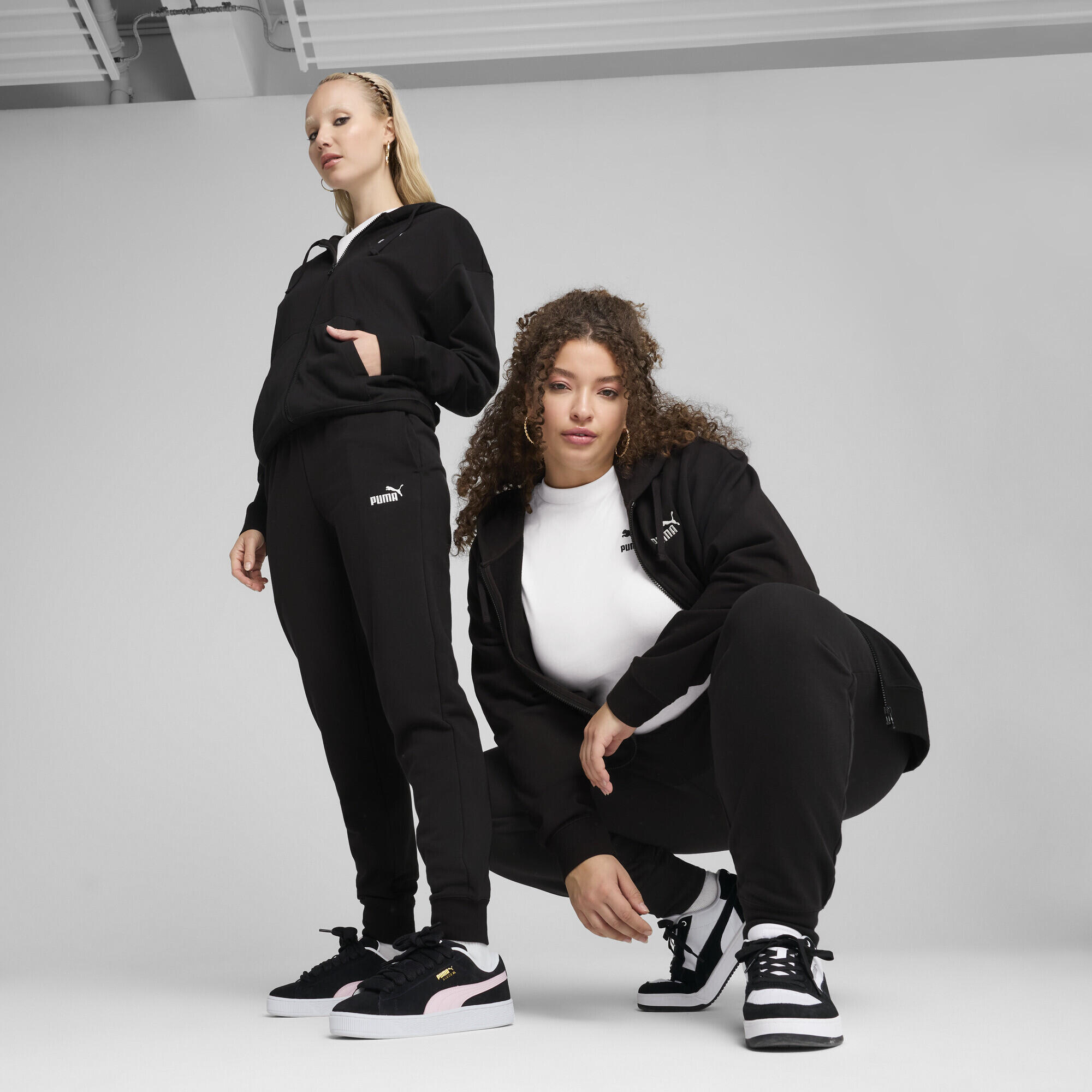 ESS Small No. 1 Logo Jogginghose Damen PUMA Black 2/7