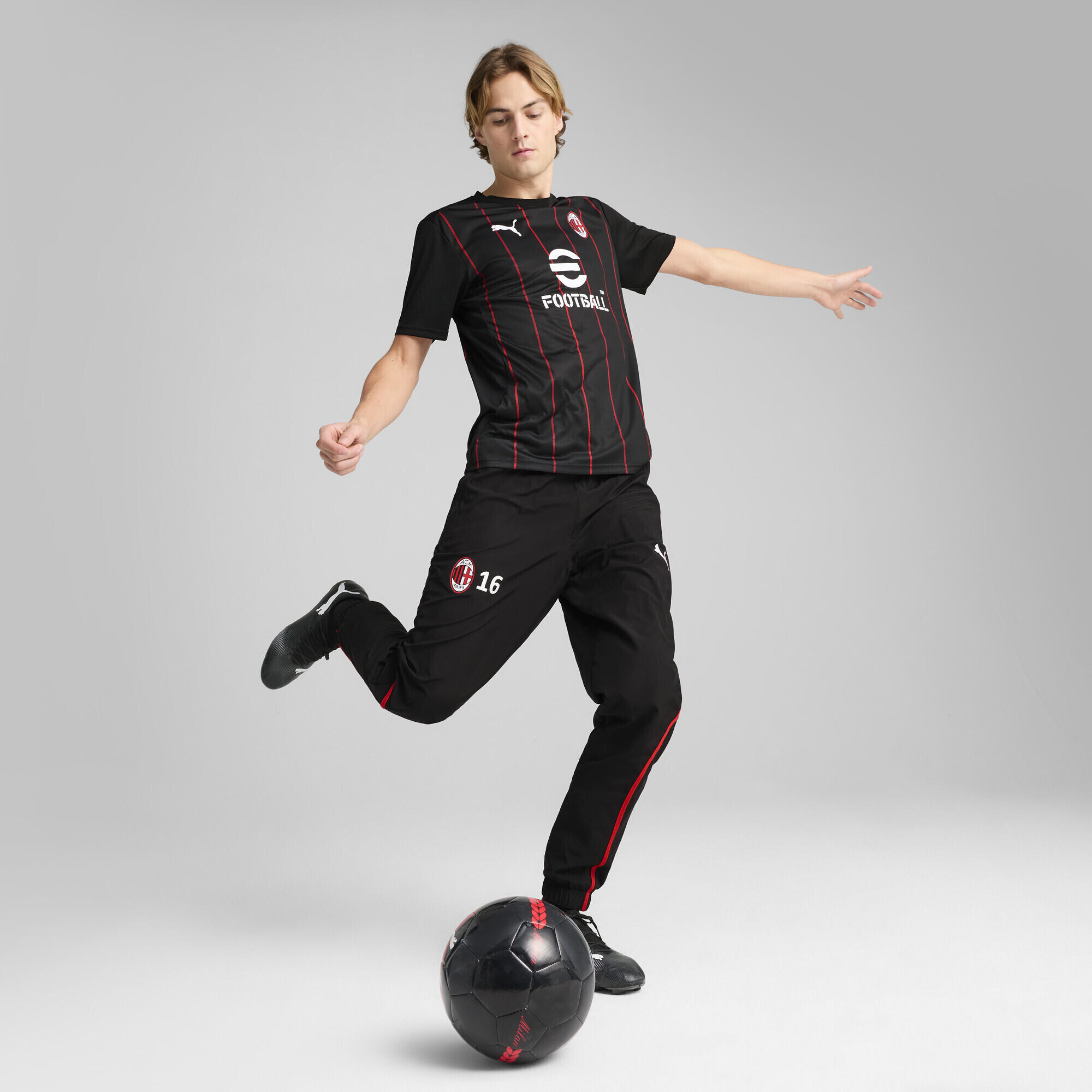 AC Mailand Aufwärmtrikot Herren PUMA Black For All Time Red 4/7