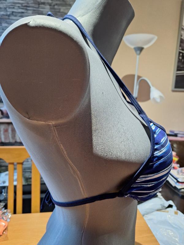 Tussen Particulieren - Ellesse,bikinitopje,maat 40 2/5