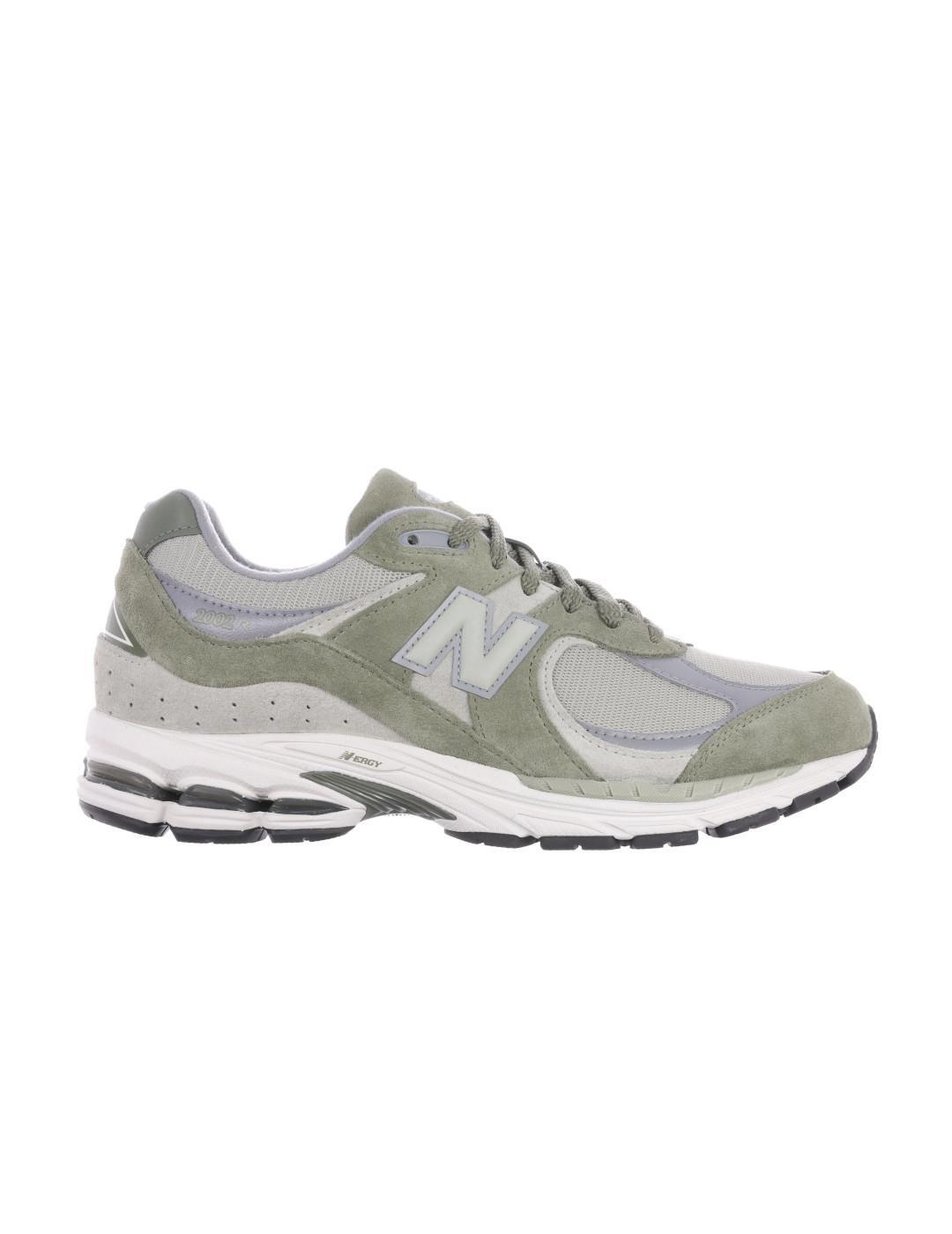 NEW BALANCE picture