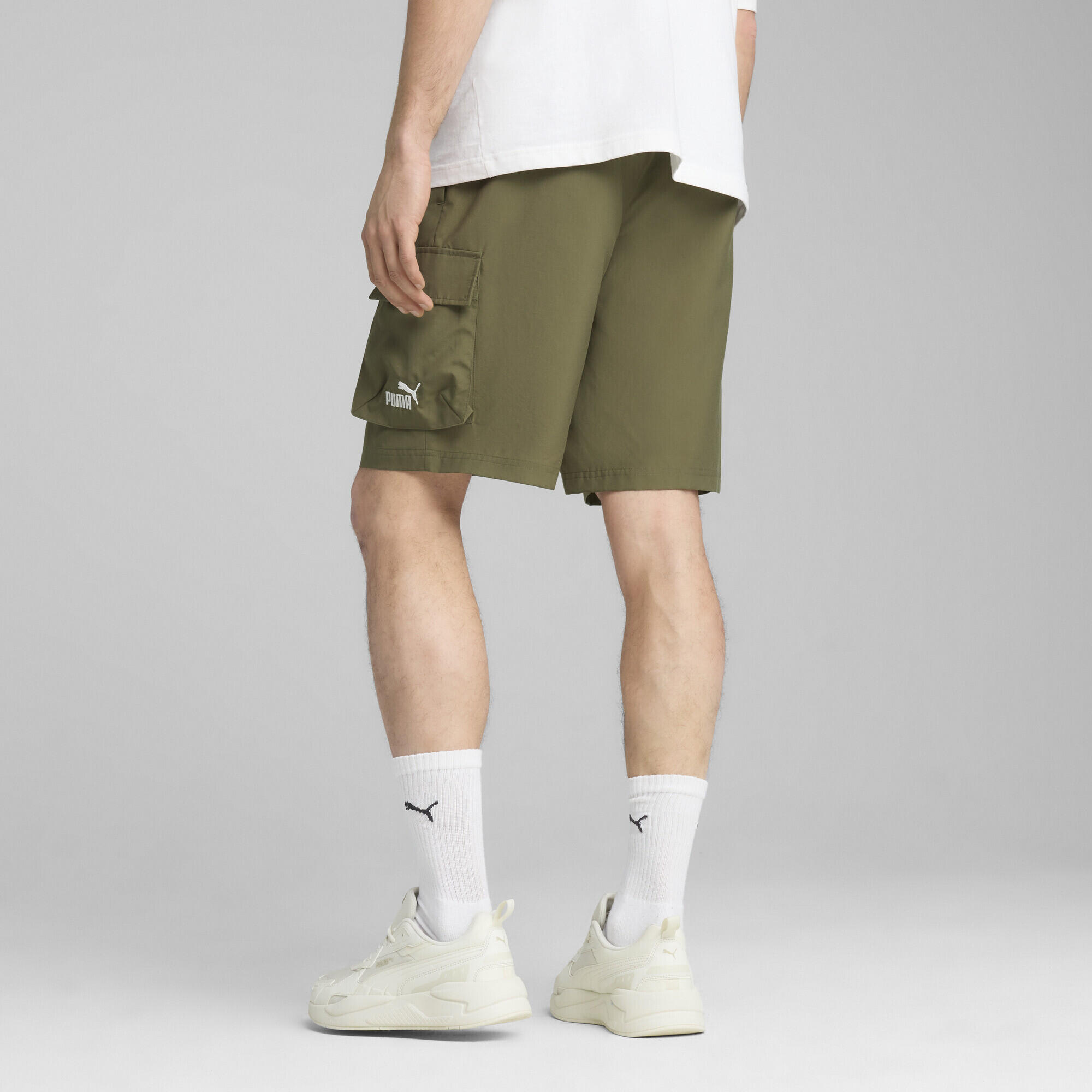 Shorts cargo in tessuto Essentials con logo N. 1 da 9" da uomo PUMA Loden Green 3/7