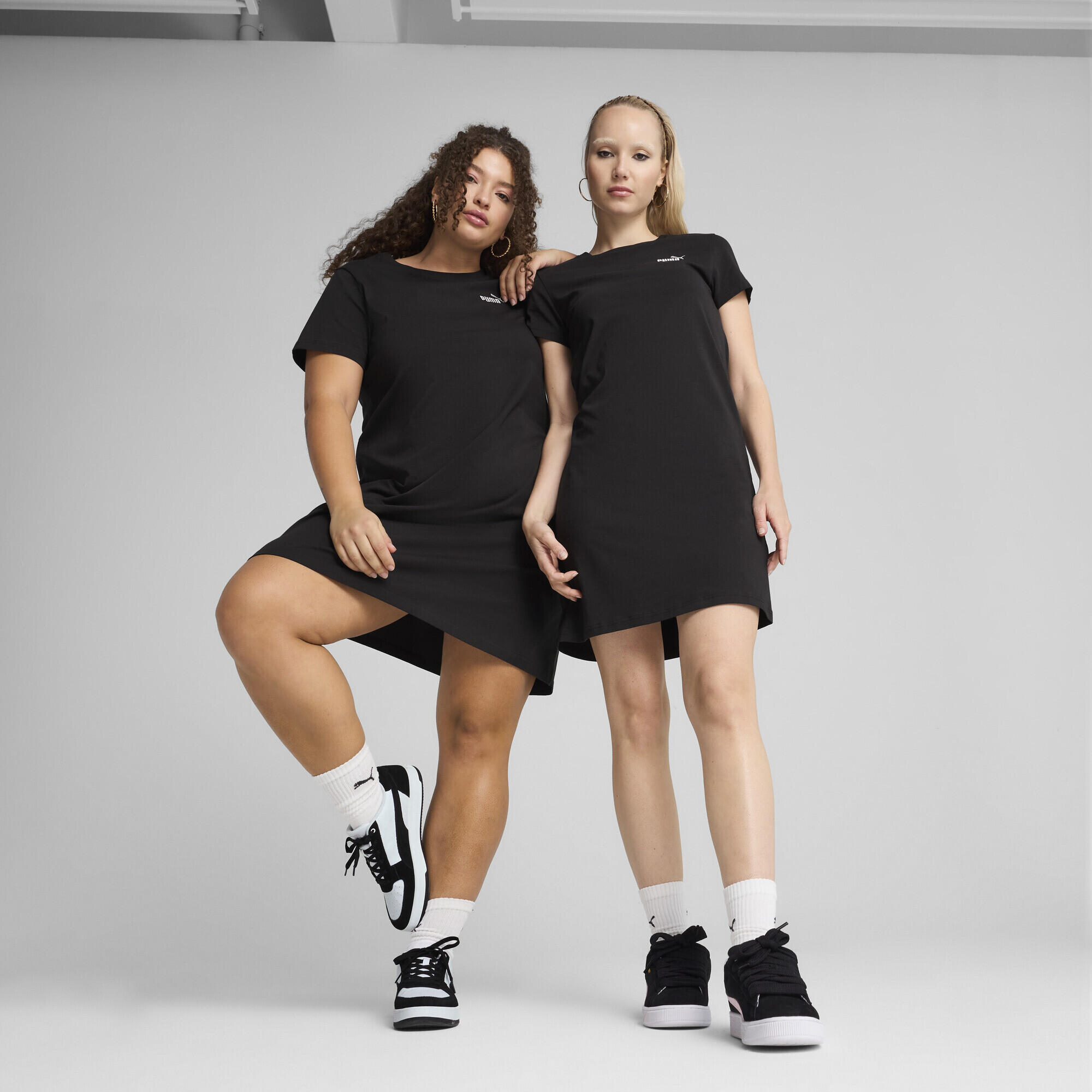Damska sukienka o wąskim kroju z małym logo No. 1 ESS PUMA