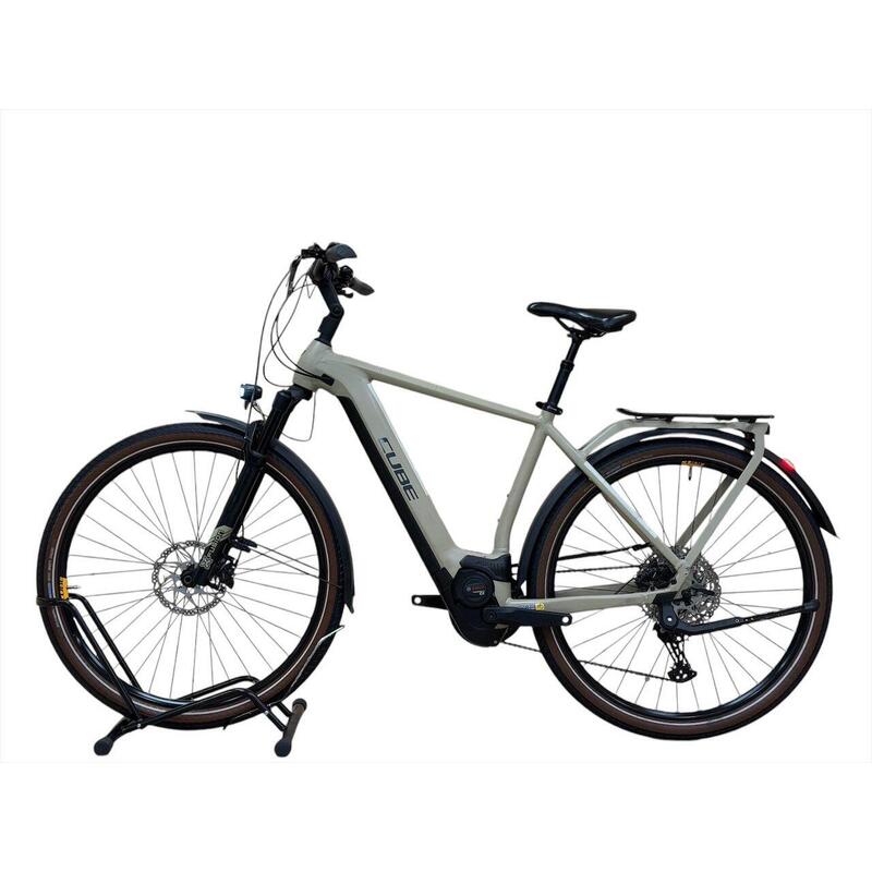 Reconditionné - Vélo électrique Cube Kathmandu Hybrid Pro 625 - comme neuf 