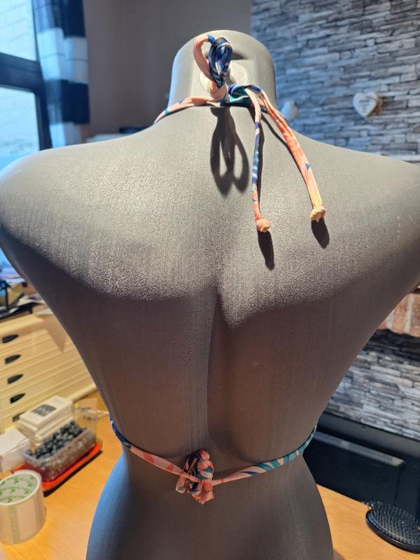 Tussen Particulieren - Roxy,bikinitopje,maat s 3/5