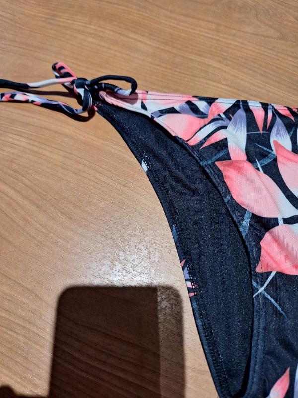 Tussen Particulieren - Roxy,bikinibroekje,maat M, 2/5
