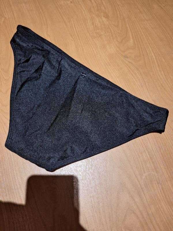 Tussen Particulieren - Ellesse,bikinibroekje,maat 40 3/5