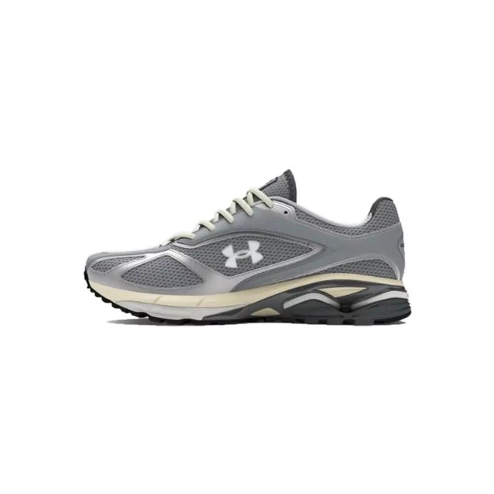 UNDER ARMOUR picture