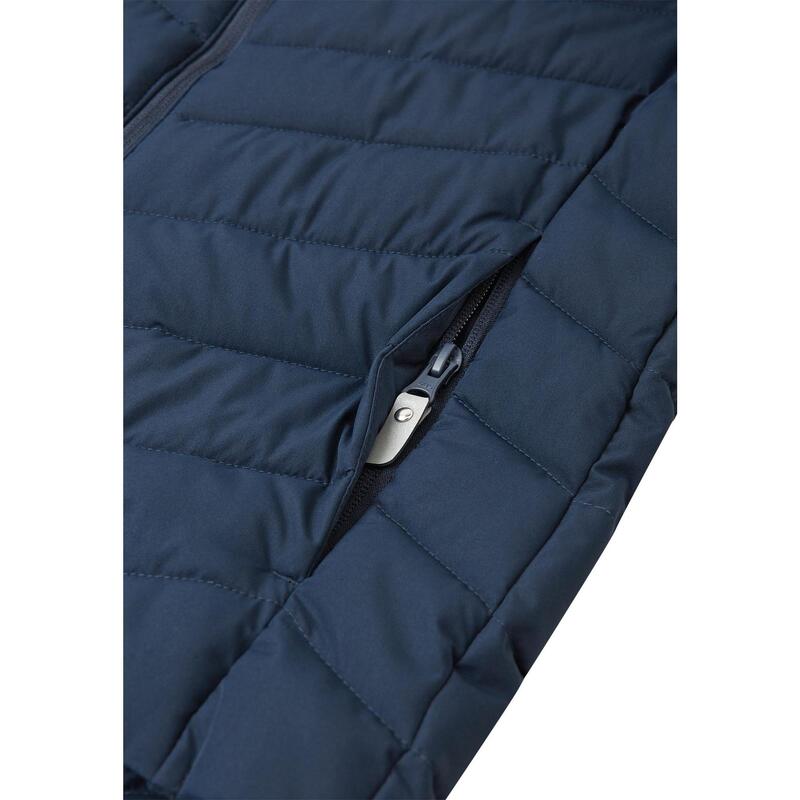 Veste Uumaja -
