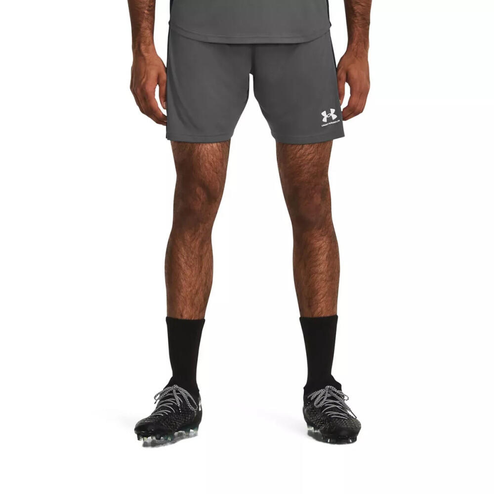 Pantalón corto Under Armour Challenger 3/5