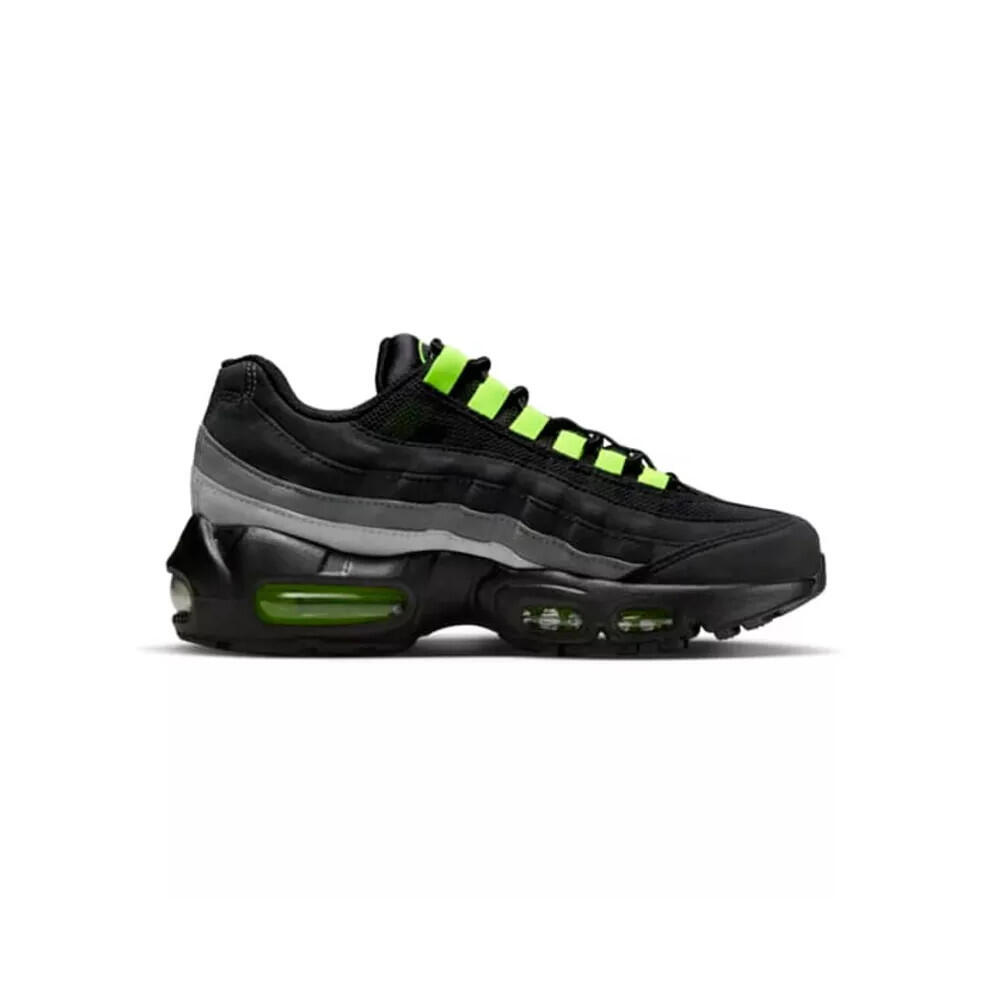 black and green nike air max 95