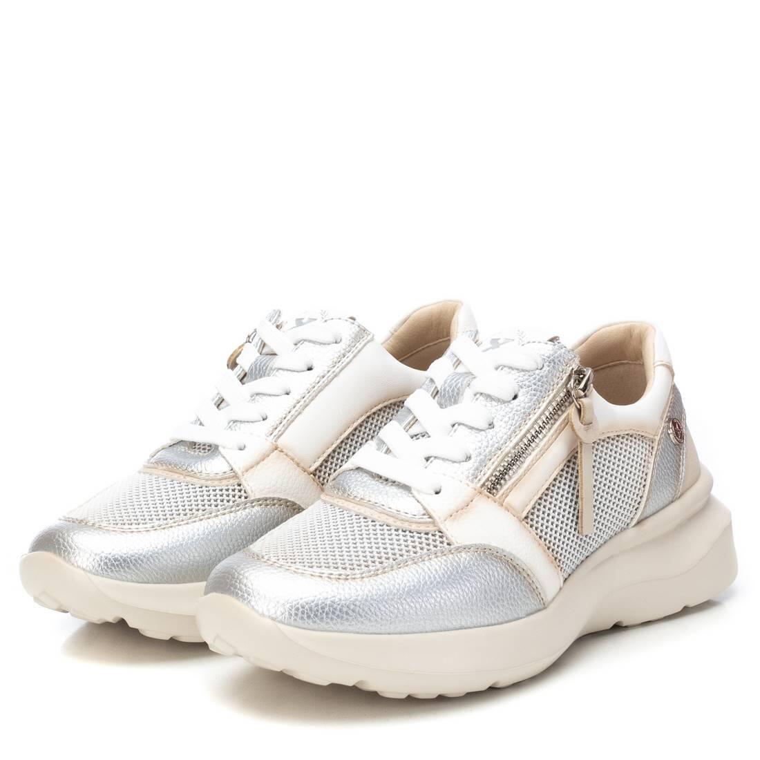 Zapatilla De Mujer Xti 143736 Plata 5/5