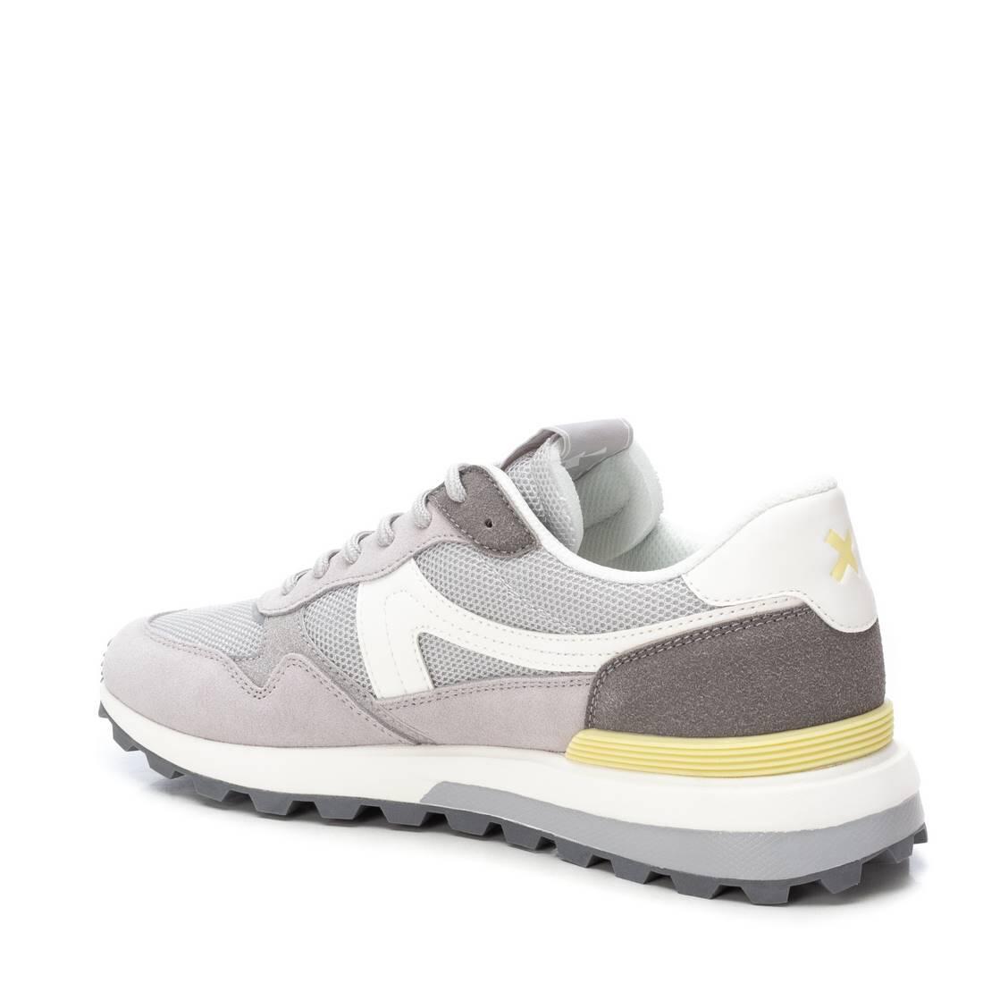 Zapatilla De Hombre Xti 143664 Gris 3/4