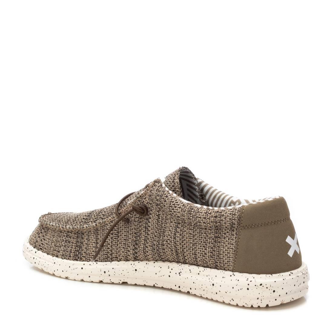Zapatilla De Hombre Xti 143657 Taupe 3/4
