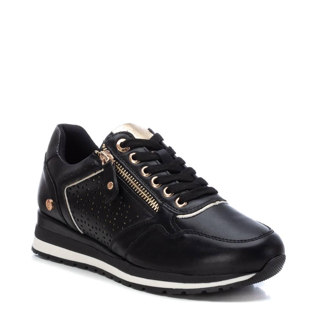 Zapatilla De Mujer Xti 142234 Negro 2/4