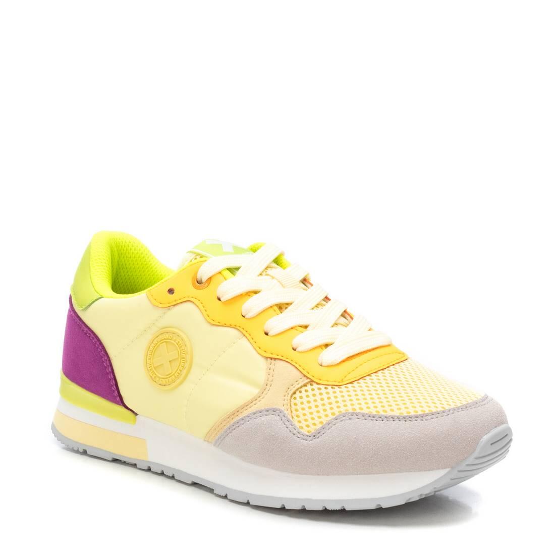 Zapatilla De Mujer Xti 144061 Amarillo 3/5