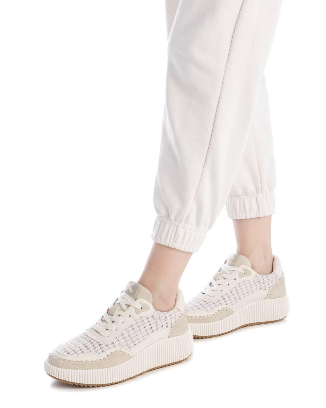 Baskets Xti modèle 143907-01 pour femmes 2/4
