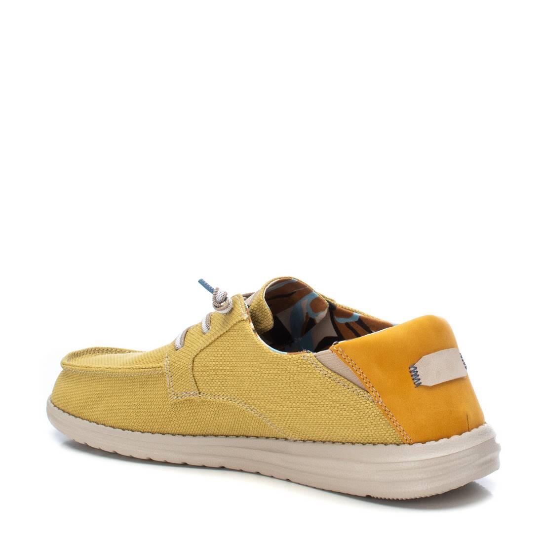 Zapatilla De Hombre Xti 144046 Amarillo 3/4