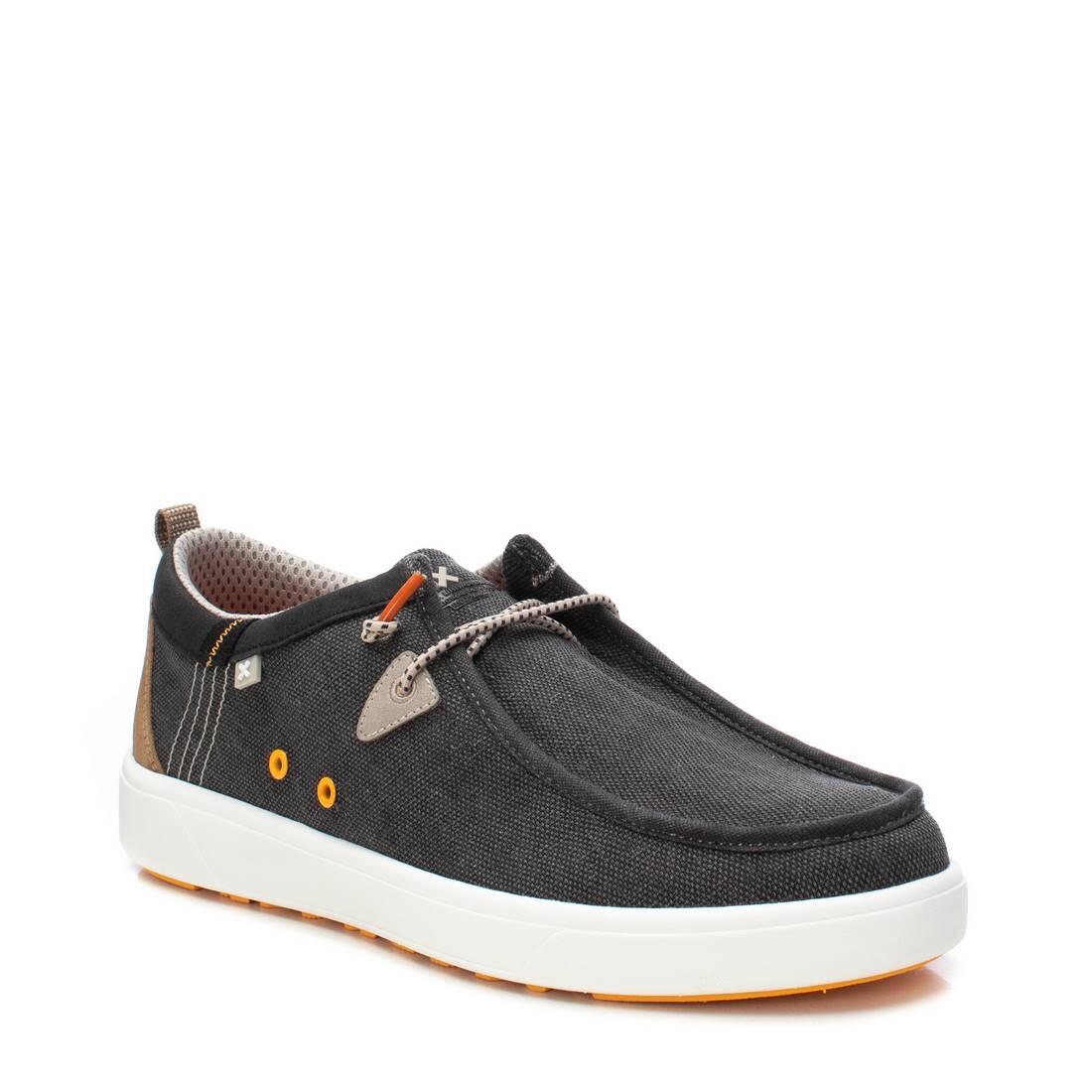 Zapatilla De Hombre Xti 144047 Negro 2/4