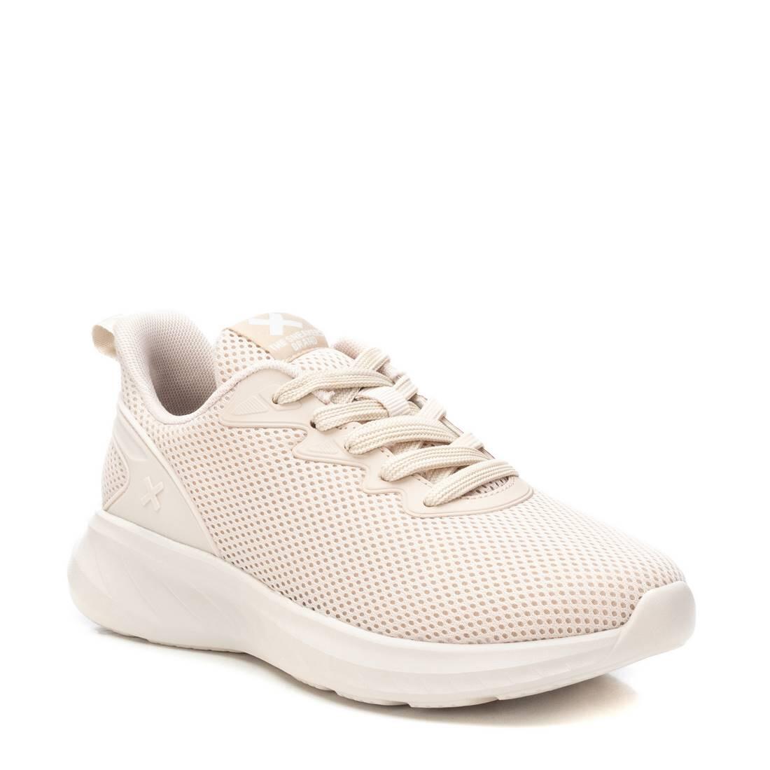 Baskets Xti modèle 143618 pour femmes 3/6