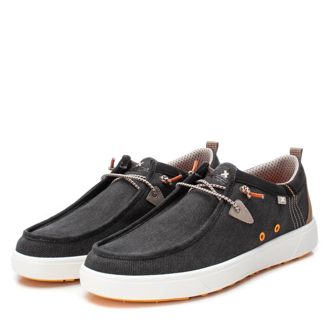 Zapatilla De Hombre Xti 144047 Negro 4/4