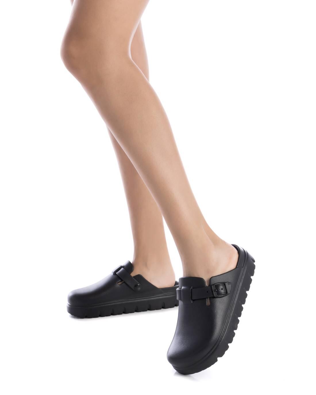 Zapato De Mujer Xti 144137 Negro 2/5