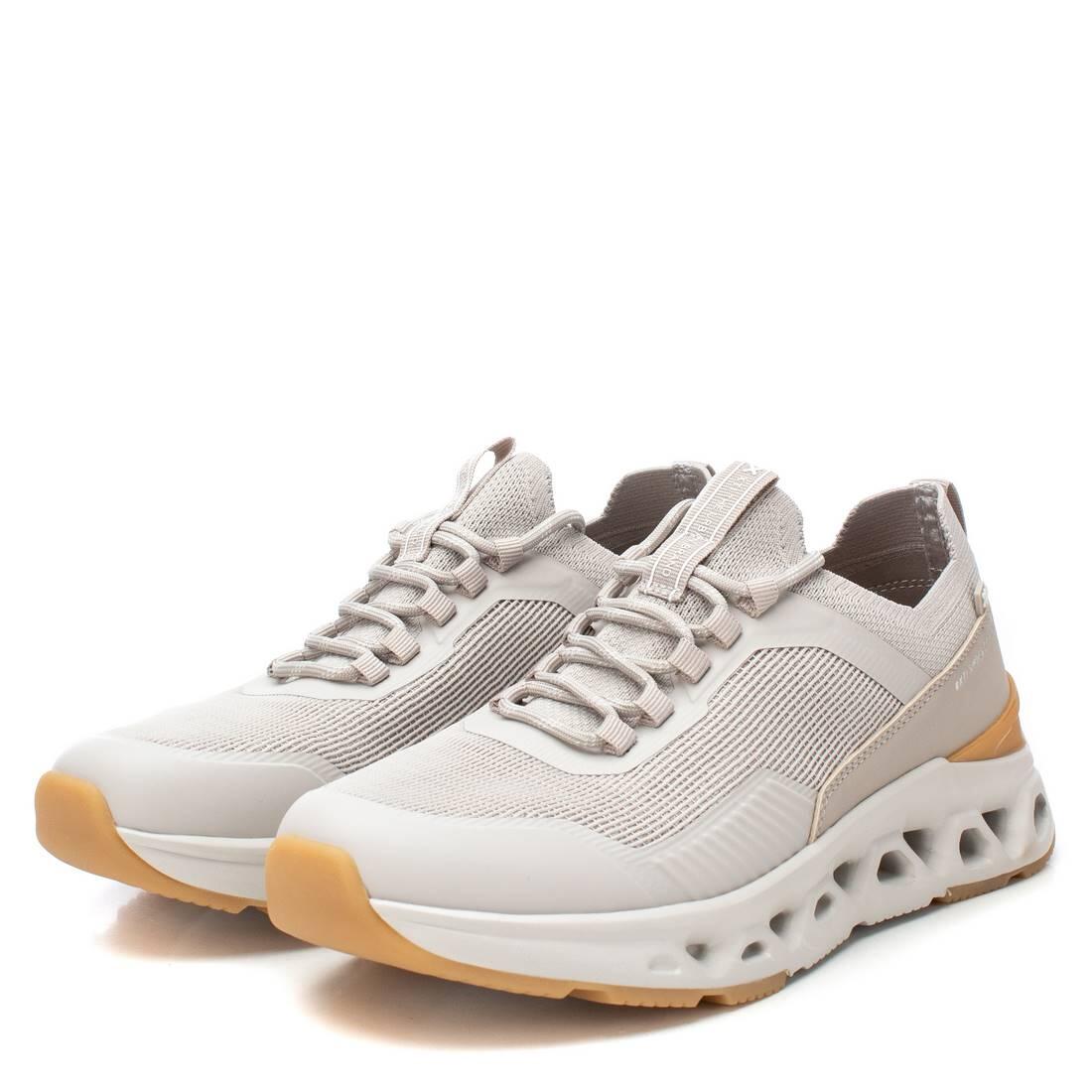 Baskets Xti modèle 144049 pour homme 4/4