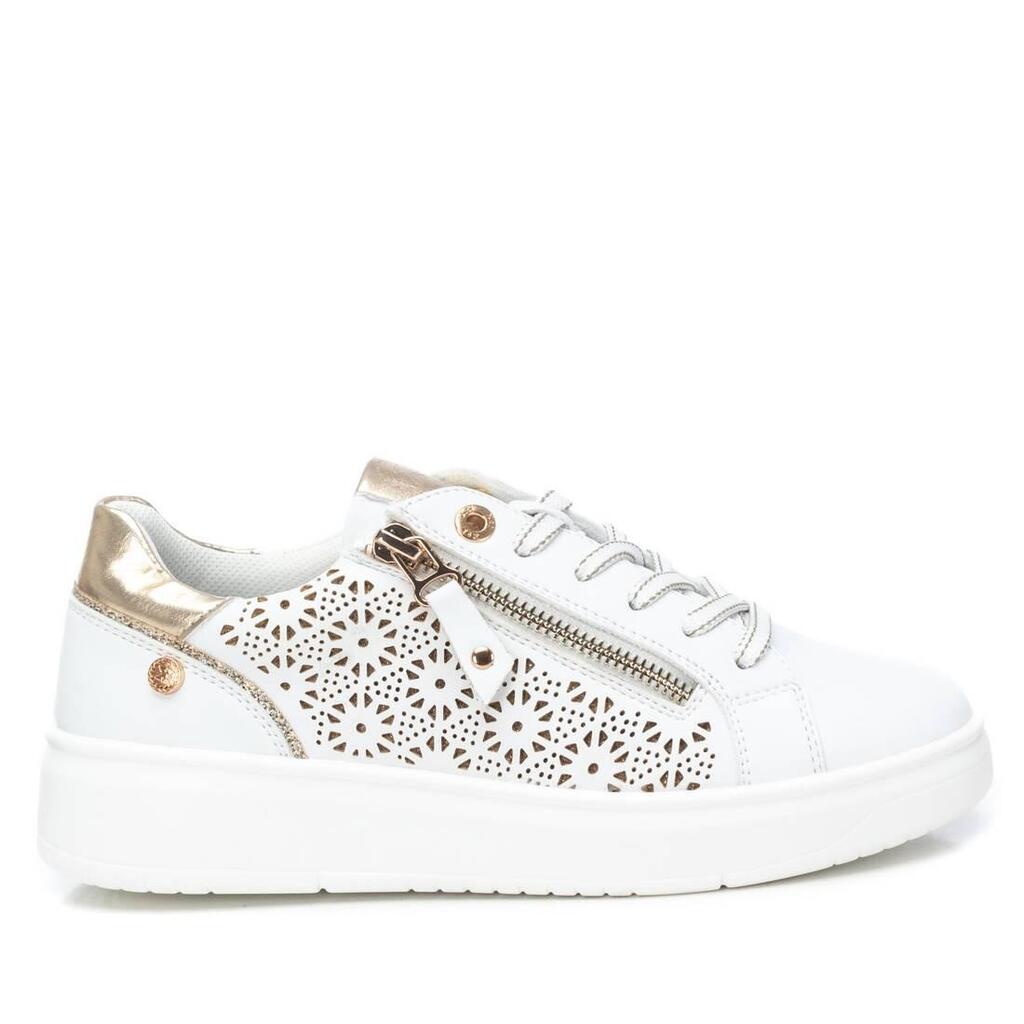 Sneakers Xti model 143628 for women