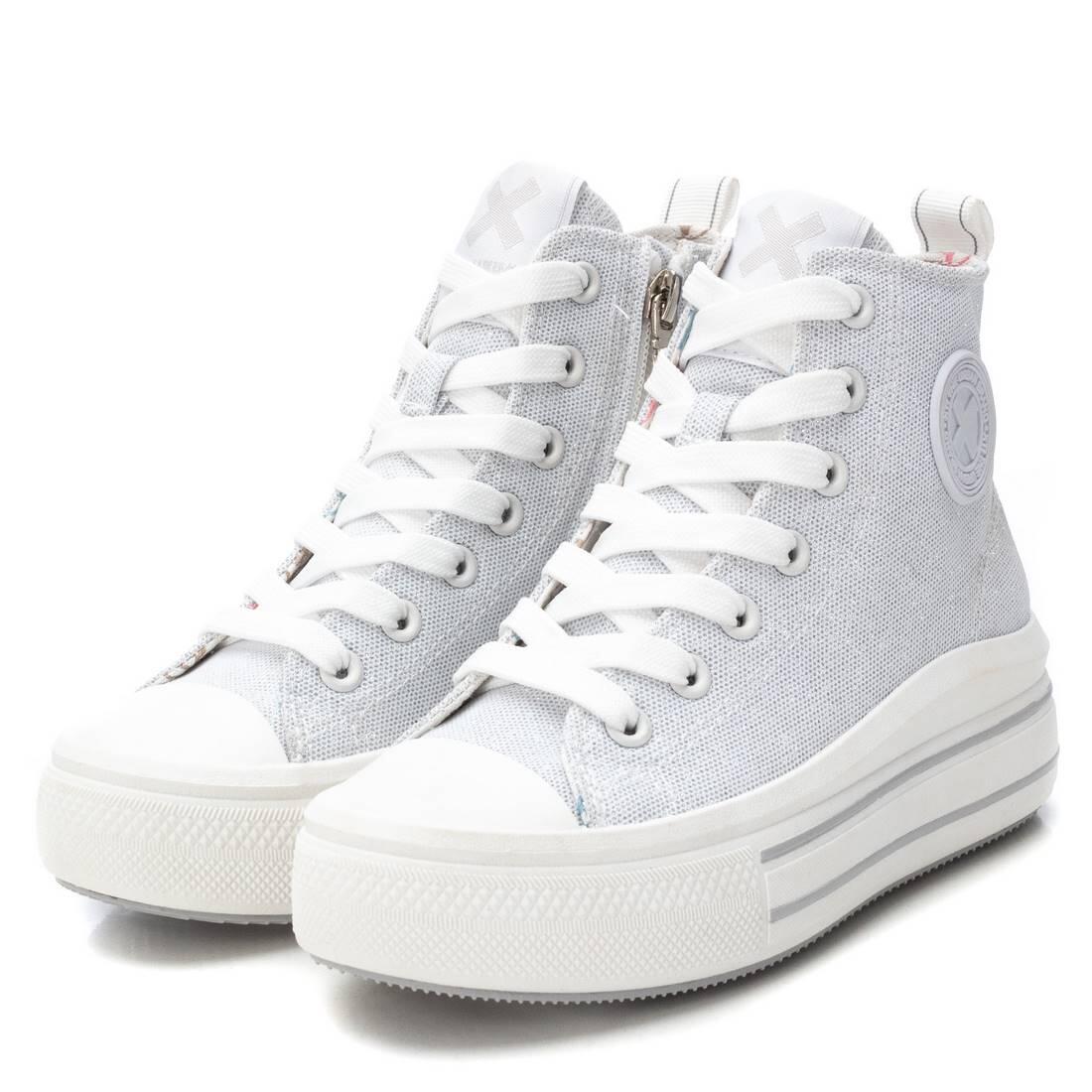 Zapatilla De Niña Xti 151225 Plata 4/6
