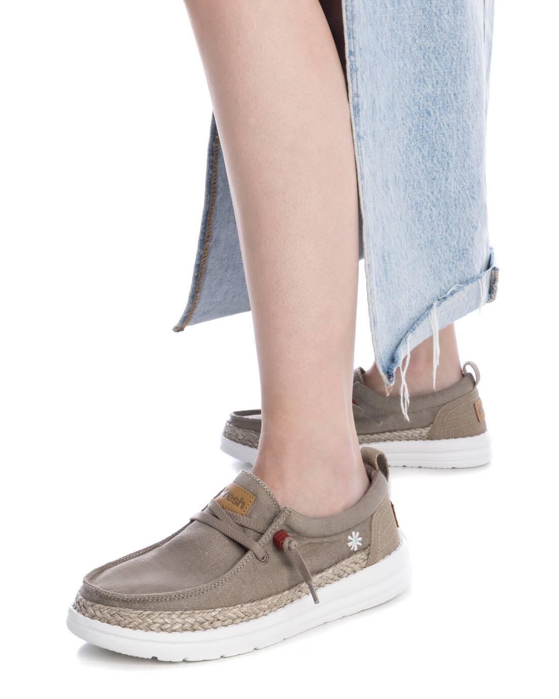 Zapato De Mujer Refresh 172467 Taupe 2/5