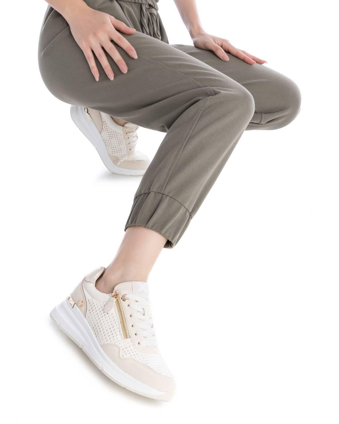 Zapatillas Mujer Xti  Beige 2/5