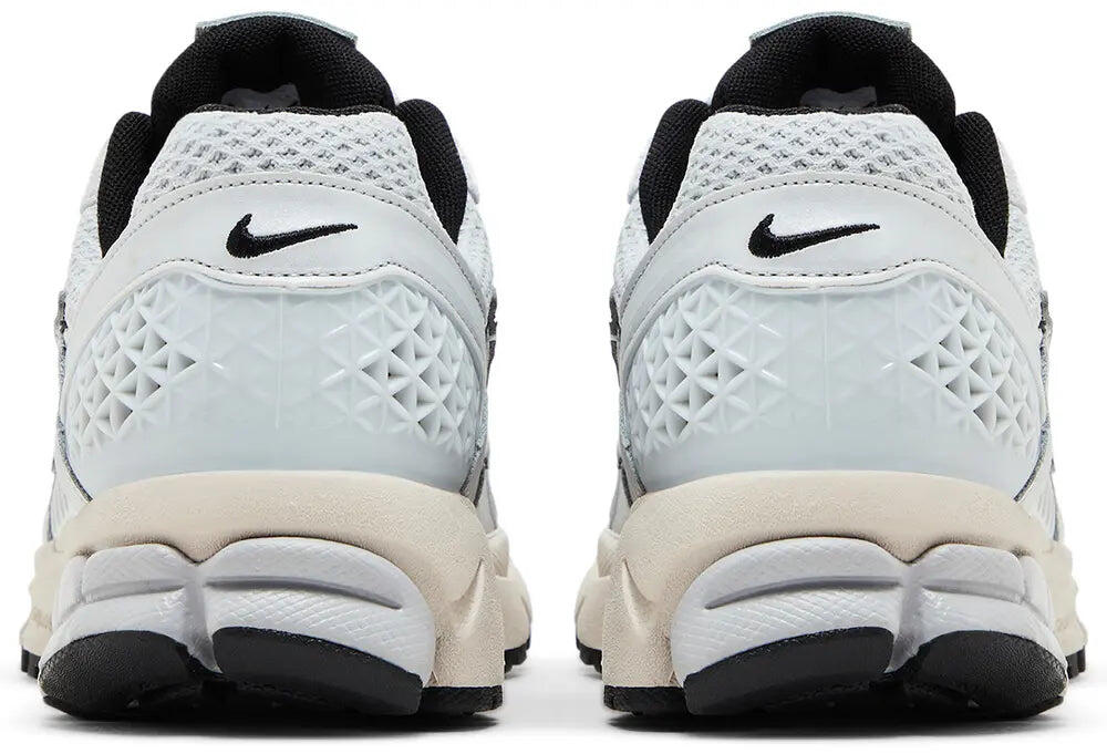 Nike Vomero Pure Platinium 2/4