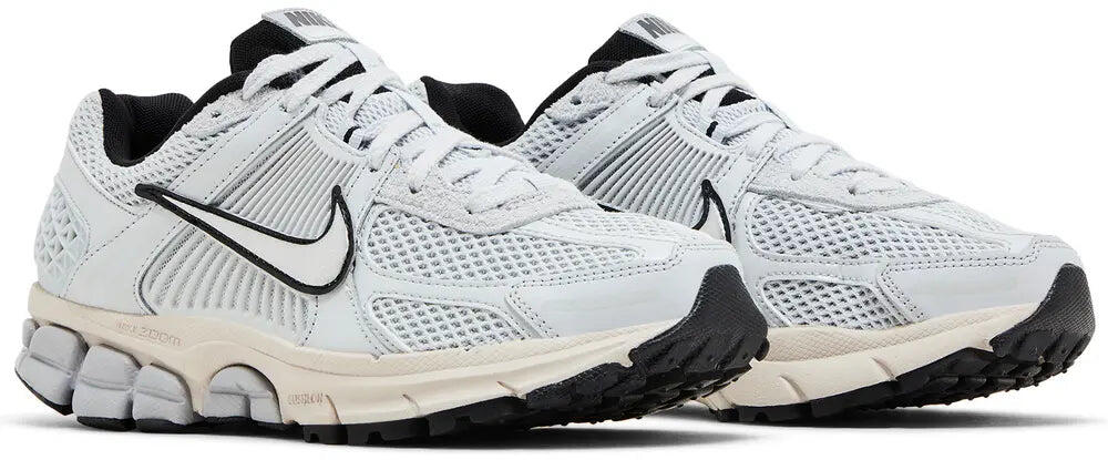 Nike Vomero Pure Platinium 3/4