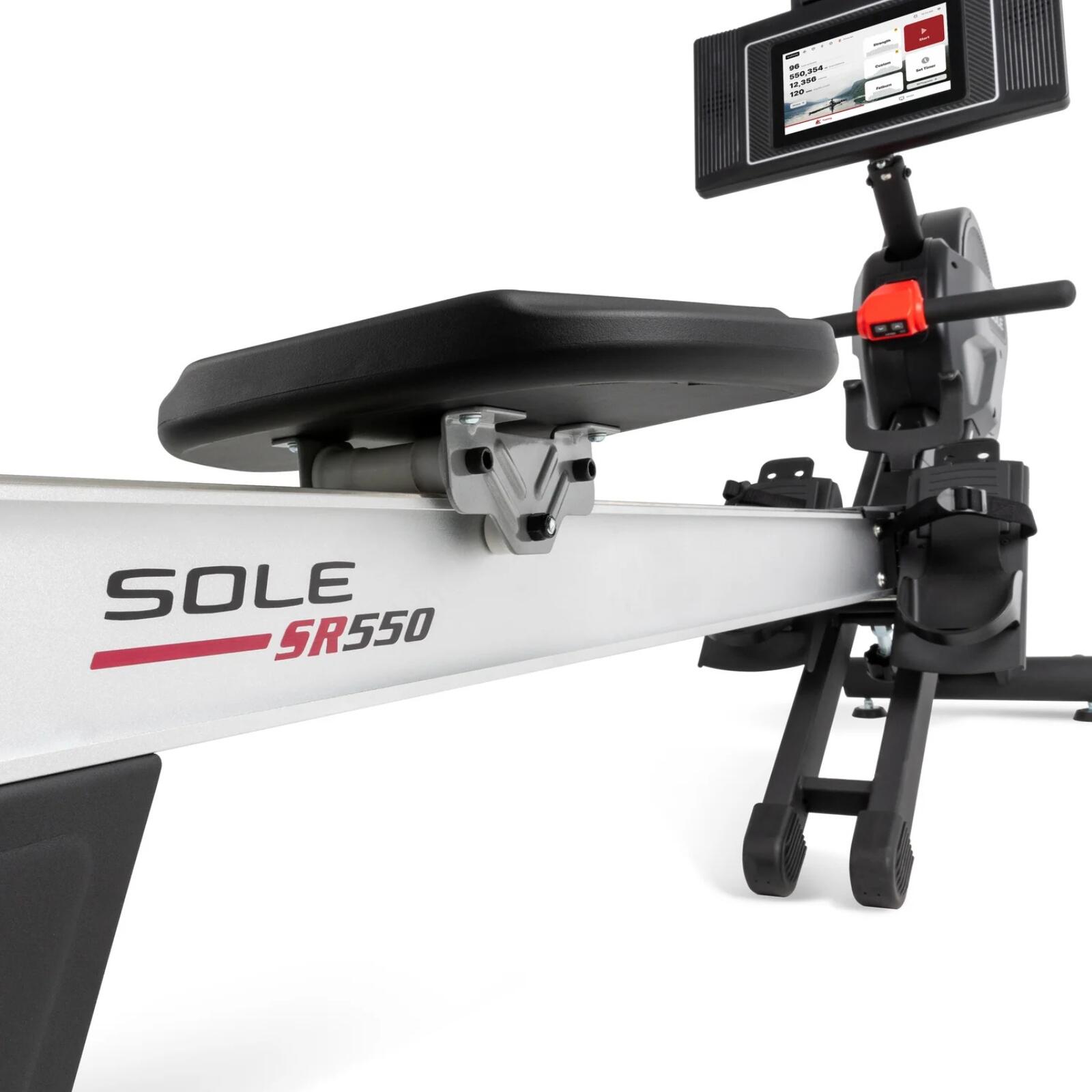 Sole Fitness SR550 roeitrainer met entertainment console 5/7