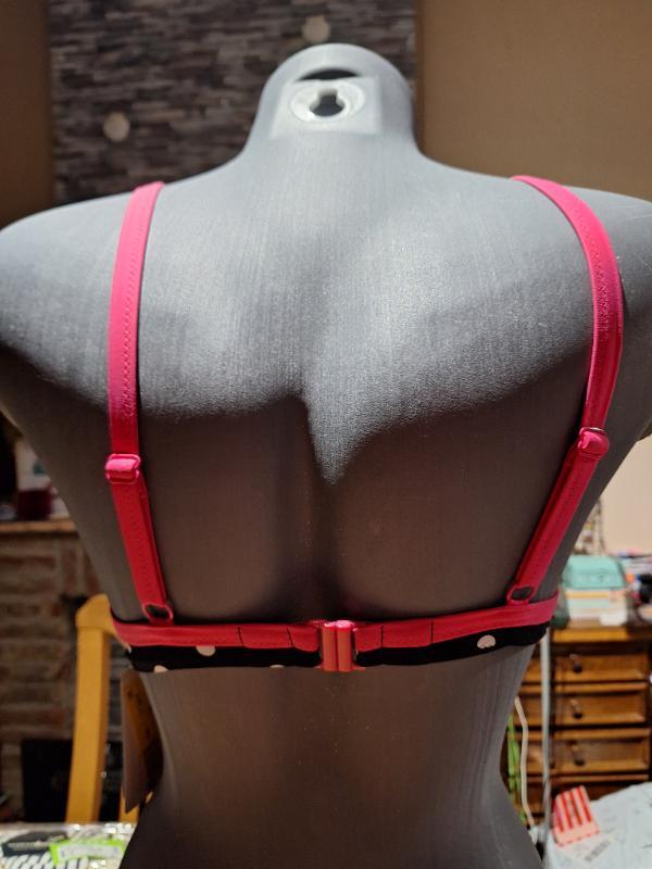 Entre Particuliers - Arena, haut de bikini, taille 36 3/5